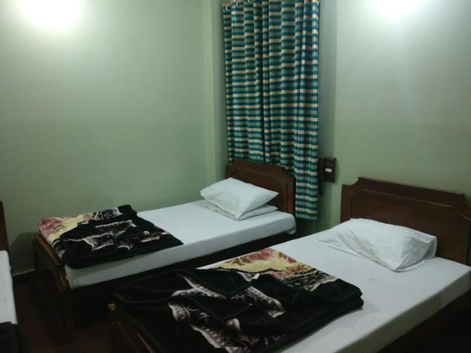 Al Rehman Hotel 拉合尔 外观 照片
